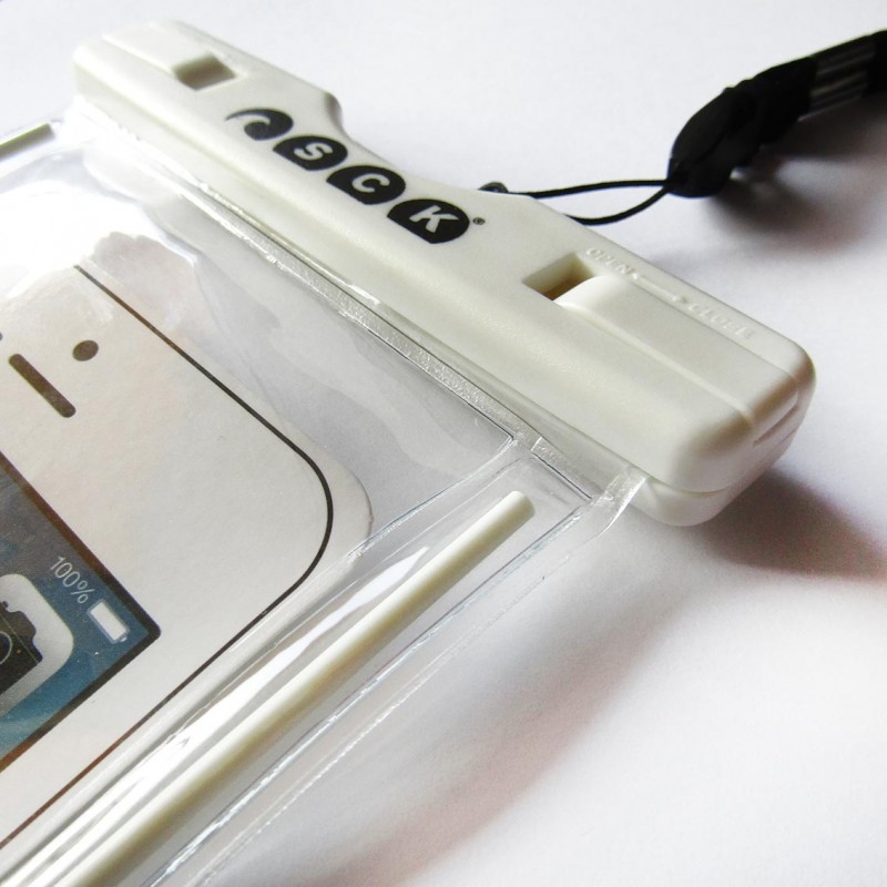 Αδιάβροχη θήκη κινητού με λουράκι SCK άσπρη έως 7'' (surf0306-77)