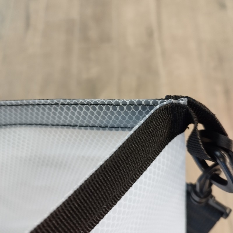 Αδιάβροχος σάκος με ιμάντες πλάτης 30L Διάφανος (surf0306-309)